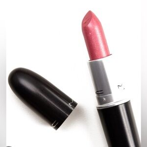 MAC LIPSTICK shade PINK ADDICT
